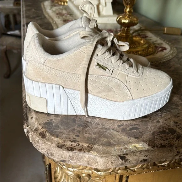 Puma Cream Sneakers with Thick Platform Sole - Picture 9 of 12